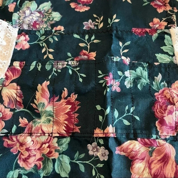 Vintage Floral HALF APRON W/ Pockets Tie Back Lace Pretend Play Artist Kitchen - Picture 3 of 7